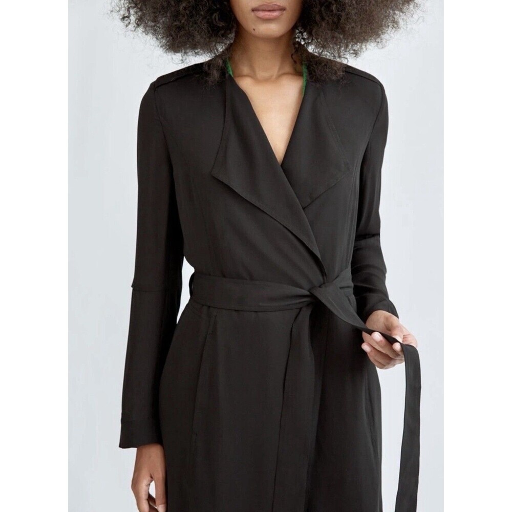Aritzia Babaton Flowy Trench Coat in Black Size XS